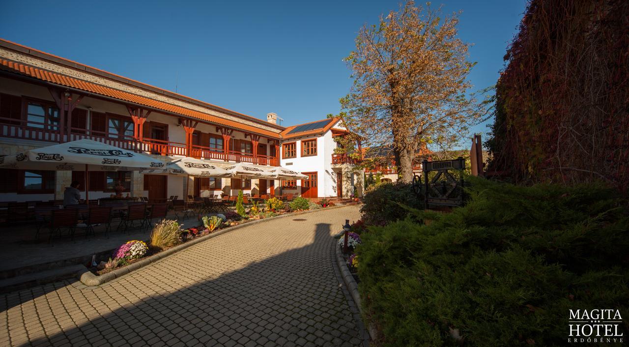 Magita Hotel Basko المظهر الخارجي الصورة