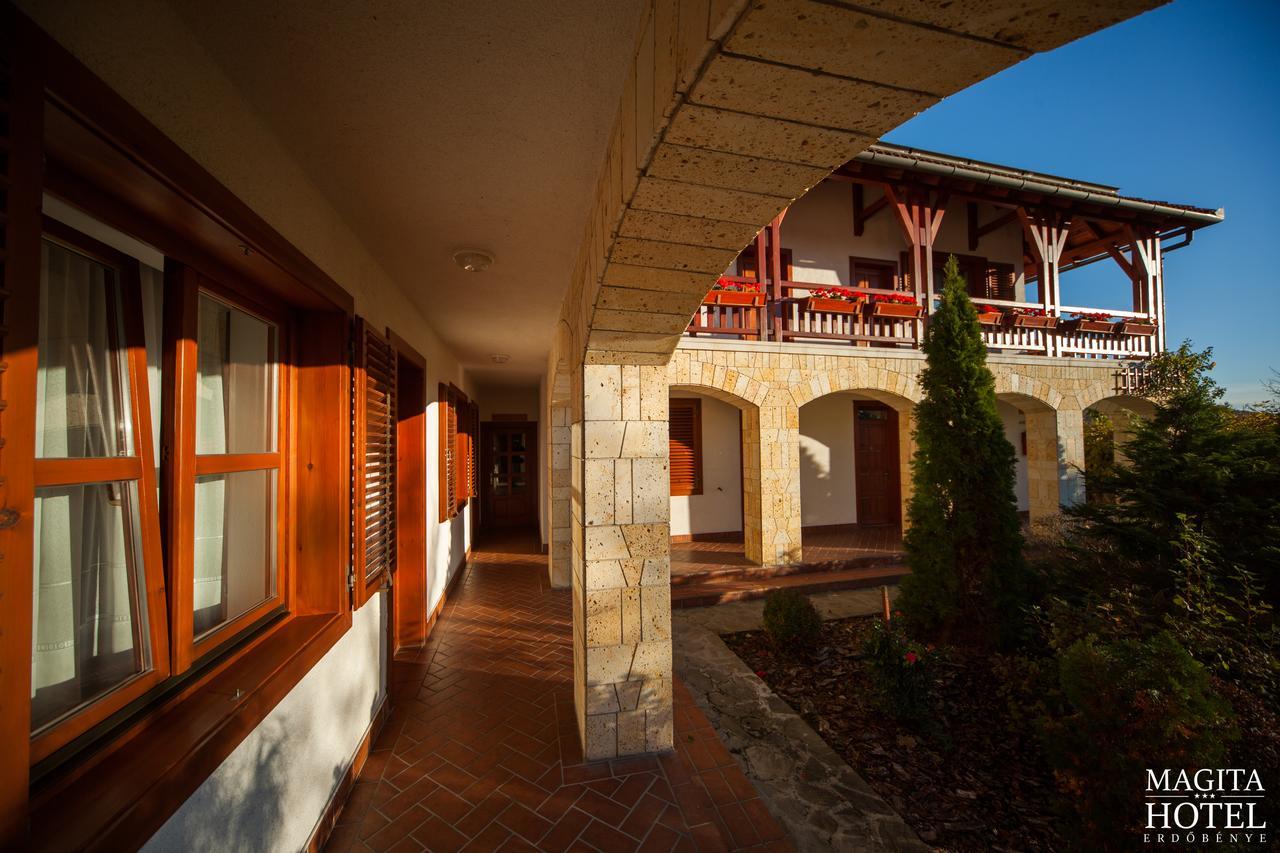 Magita Hotel Basko المظهر الخارجي الصورة