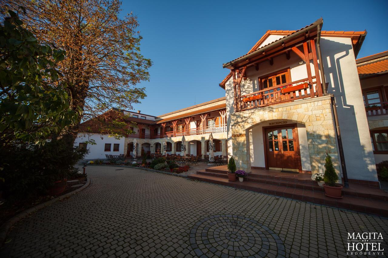 Magita Hotel Basko المظهر الخارجي الصورة