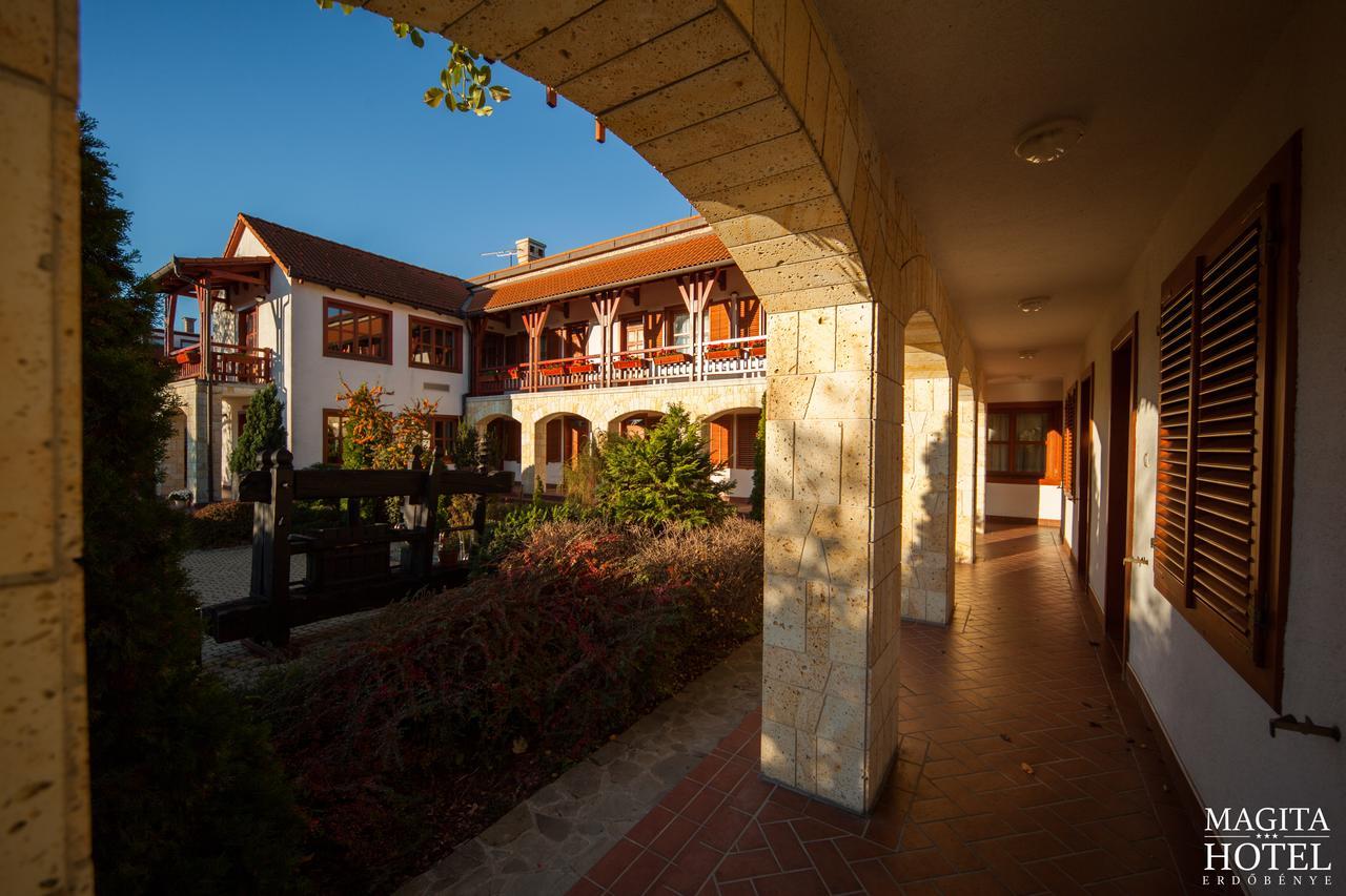 Magita Hotel Basko المظهر الخارجي الصورة